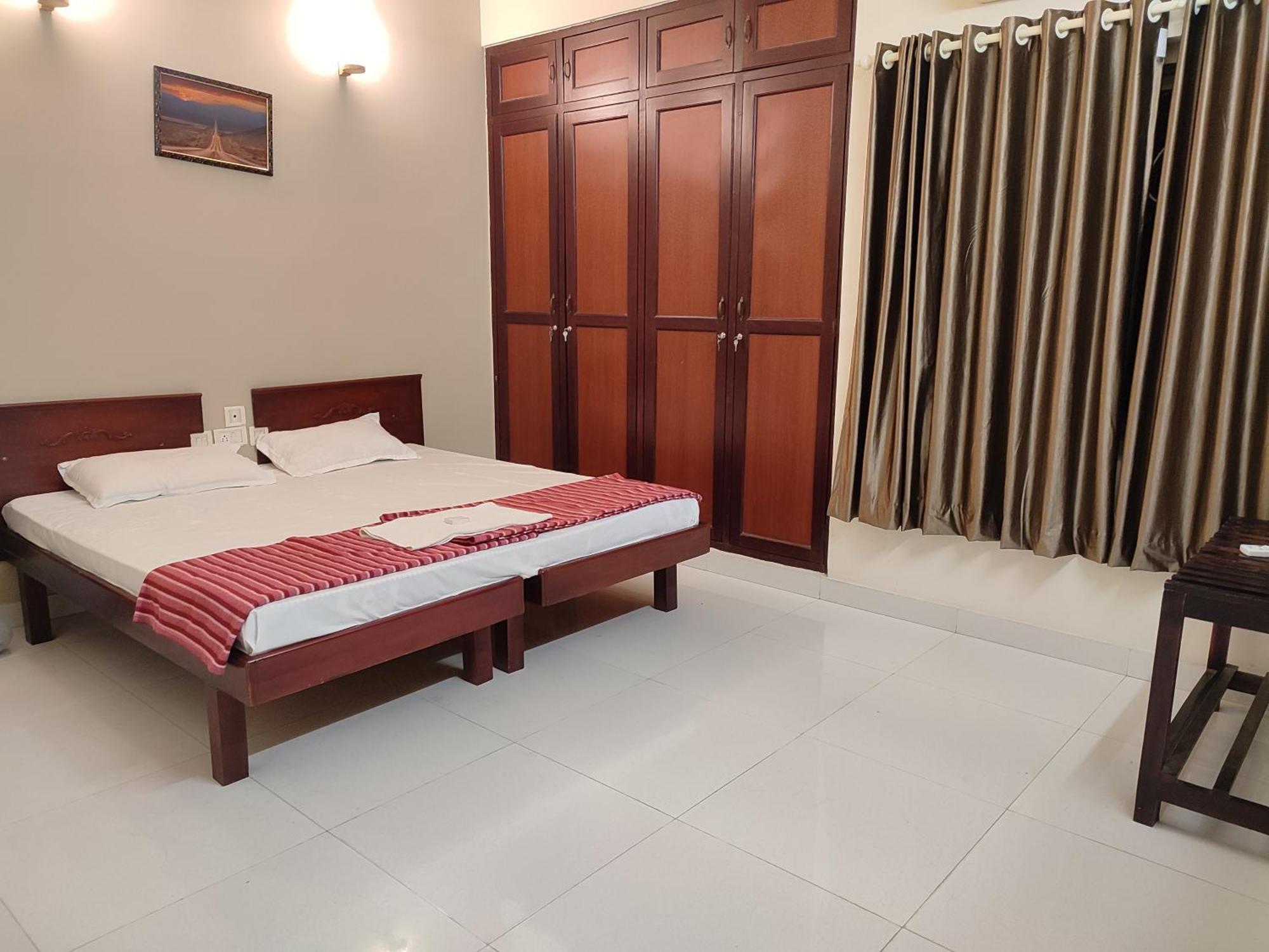 Orkuz Residency Apartment Kochi Exterior photo