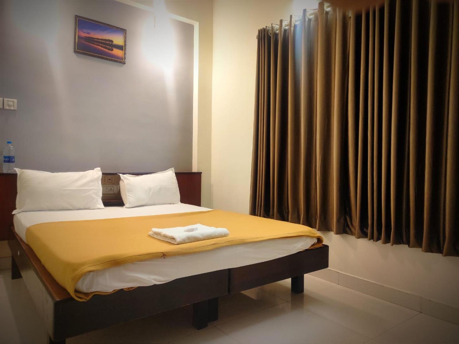 Orkuz Residency Apartment Kochi Exterior photo